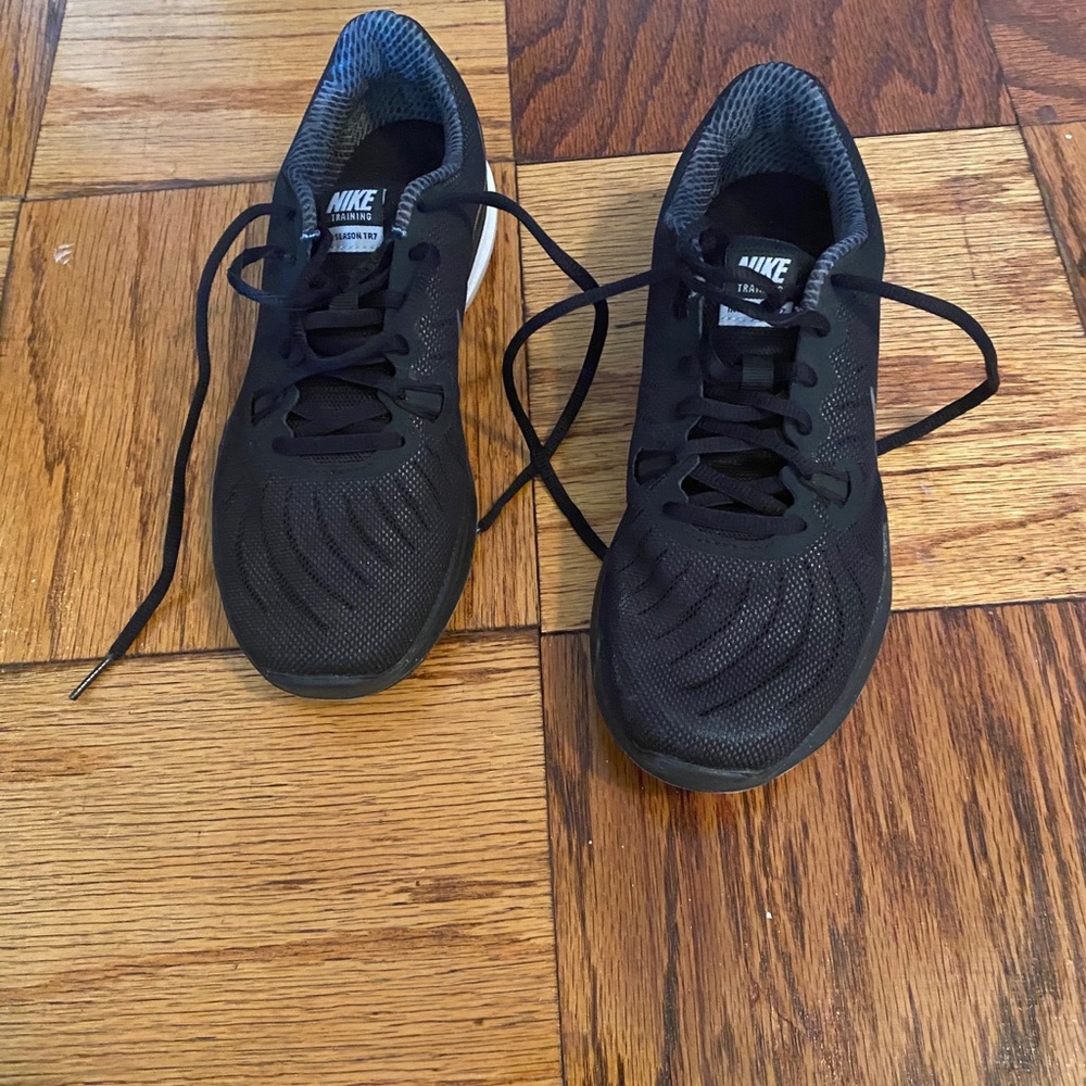 Black Nike Sneakers